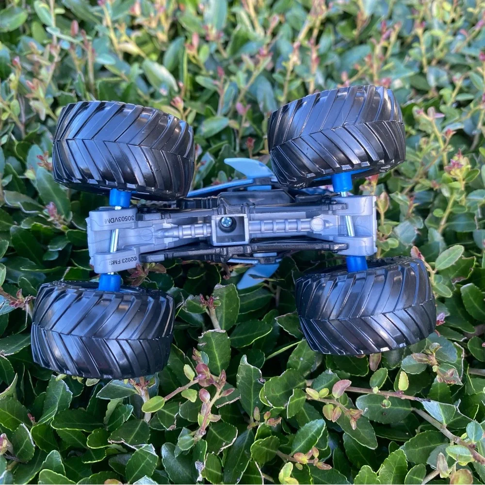 Hot Wheels megalodon monster
